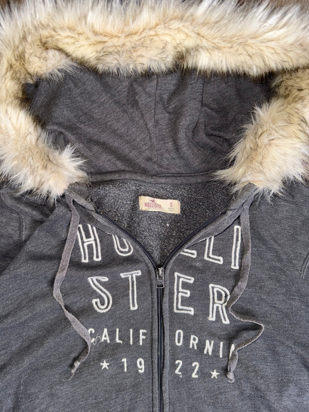 Hollister fur hoodie